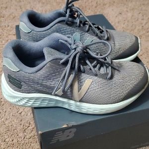Size 11 toddler new balance shoes